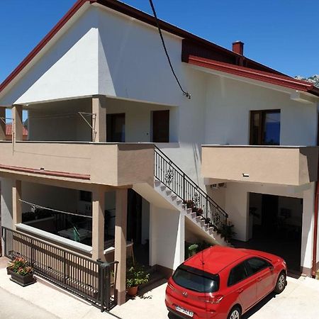 Vito Apartment สตารีกราด-ปาเคลนีซา ภายนอก รูปภาพ